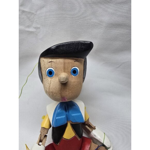 Pinocchio wooden doll Hand Carved and Painted With Puppet Strings 7" Tall-Signed - Picture 5 of 15